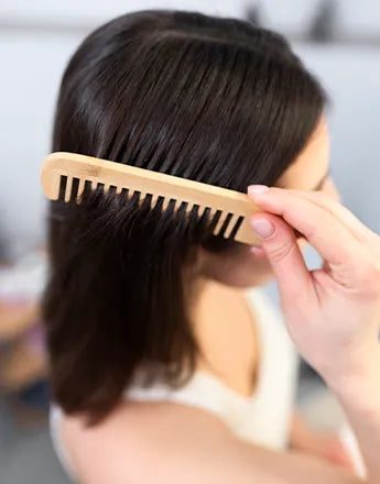 Продукти за лесно разресване - гребен за лесно разресване на косата и премахване на заплитанията.