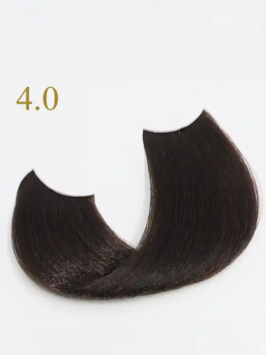 Oro Therapy 4.0 Medium Chestnut оттенък на коса, показващ дълбок, наситен кафяв нюанс.