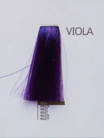 Зареди изображението в галерията, Цвят на коса Design Look Violet с лилав оттенък на кичур.
